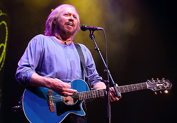 Barry Gibb, Solo album release, Musical comeback, Long-awaited project HD wallpaper