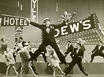 Gene Kelly, Singing in the Rain, Iconic movie, Classic musical HD wallpaper