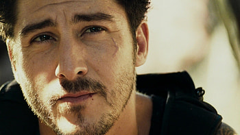 District 13 movies, Urban dystopia, High-octane parkour, Urban warfare HD wallpaper