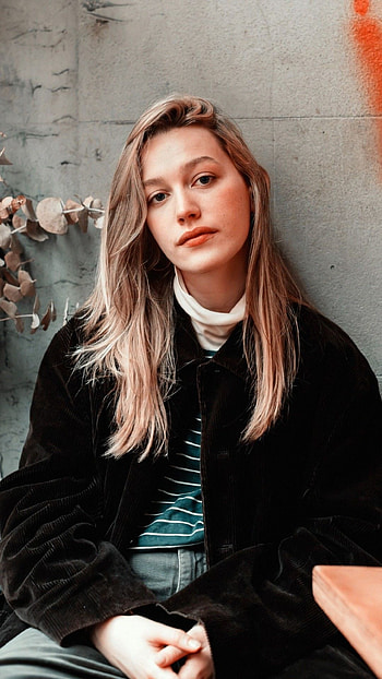 Victoria Pedretti like, Reblog, Save, Female celebrity admiration HD phone wallpaper