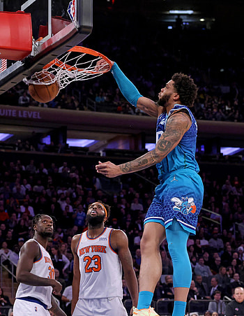 Hornets vs Knicks, Miles Bridges HD phone wallpaper