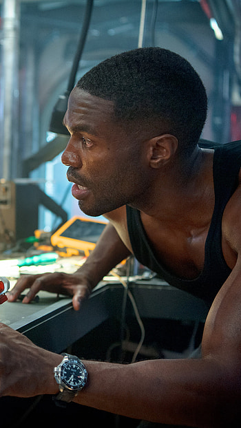 Black Manta in Aquaman, Sony Xperia , Premium , Cinematic visuals HD phone wallpaper