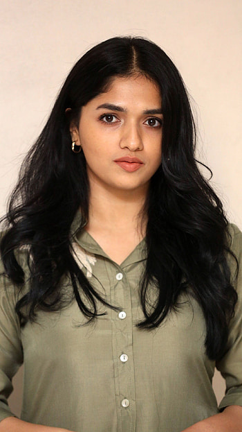 Sunaina, tamil actress HD phone wallpaper