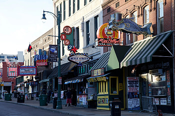 Tennessee wonders, Unique experiences, Must-visit spots, Southern charm HD wallpaper