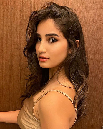 Rasha Thadani, lip, Beautiful, Cute, Girl HD phone wallpaper
