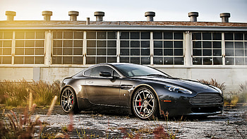 44 Aston Martin HD wallpaper