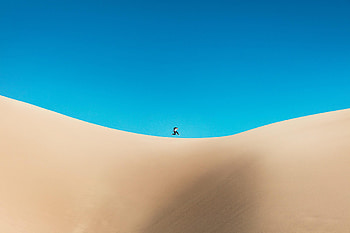 Sand, Desert, Miscellanea, Miscellaneous, Human, Person, Bounce, Jump HD wallpaper