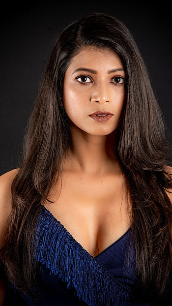 Priyanka kagankar, actress, cleavage HD phone wallpaper