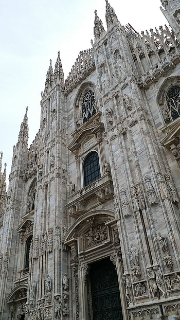 Milan Cathedral, Travel guidebook, Must-visit attractions, Milan Cathedral recommendations HD phone wallpaper