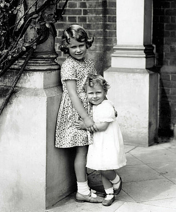 Celebrity Babies, Queen Elizabeth, Princess Margaret, Queen Elizabeth's Youth HD phone wallpaper