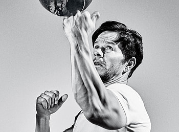 Mark Wahlberg, Men's Health, Monochrome, Xperia X HD wallpaper