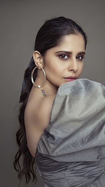 Sai thamankar, bollywood actress HD phone wallpaper