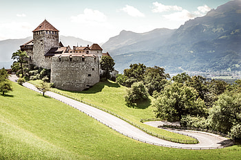 Liechtenstein Travels, Liechtenstein's expertise, Financial industry, Wealth management HD wallpaper