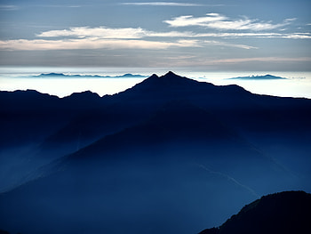 Nature, Mountains, Clouds, Vertex, Dark, Fog, Tops HD wallpaper