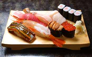 Sushi , Vibrant colors, Appetizing delicacy, Japanese cuisine HD wallpaper