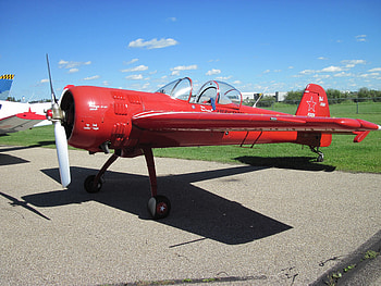 Airplane at Alberta Air show 04, blue, white, grass, Airfields, green, airplane, red, clouds, sky HD wallpaper