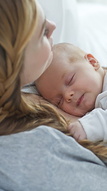 Baby Mom, Cute Baby, Sleeping HD phone wallpaper