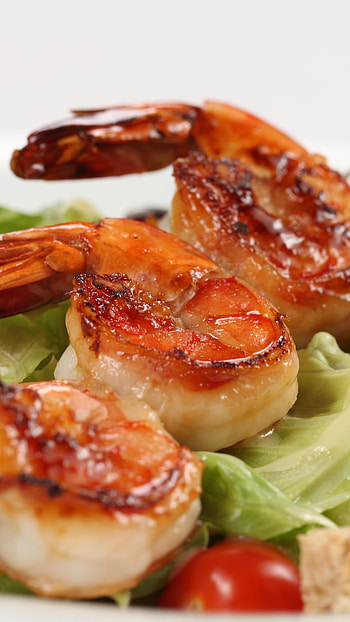 Seafood salad krivetki, Seafood delicacies, Mix lettuce, Cherry tomatoes HD phone wallpaper