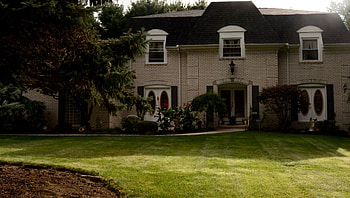 Not so humble abode, lavish, rich, gorgeous house, humble abode, pretty house HD wallpaper