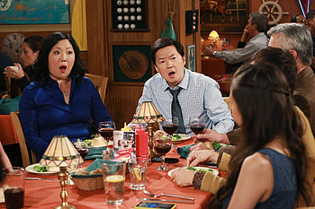 Ken Jeong, Peinlich, Beste Freundin, The Masked Singer HD wallpaper