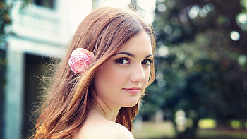 Brunette Girl Smiling, girls, blonde, brunette, beautiful, model, face, graphy HD wallpaper