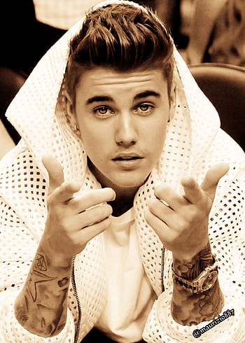 justin bieber 2014 may 11 with pattie mallette at clippers game on mothers day. HD phone wallpaper