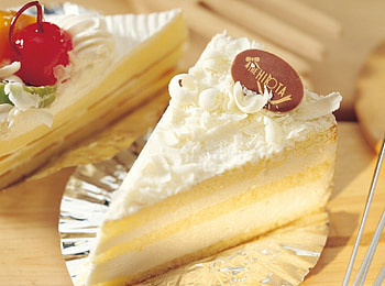 Delicious Cake, sweet, white, graphy, chocolate, dessert, delicious, food, cake HD wallpaper