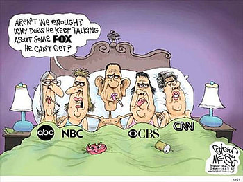 mainstream media in bed with the government, mainstream media, msm, conspiracy, obama, nwo HD wallpaper
