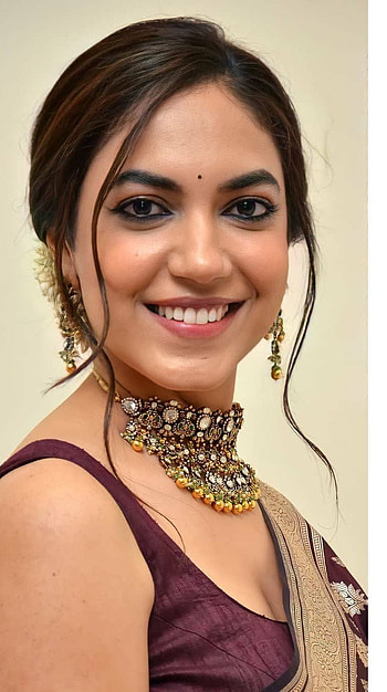 Rithu Varma, telugu actress, model HD phone wallpaper