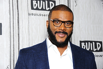 Tyler Perry, Inclusive hiring practices, Empowering the underdog, Creative vision HD wallpaper