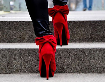 red shoes, fashion, velvet, shoes, red, models HD wallpaper
