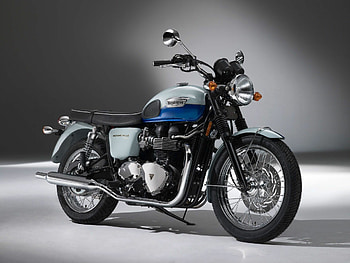 Triumph Motorcycles, Striking , Bold designs, Unmatched performance HD wallpaper