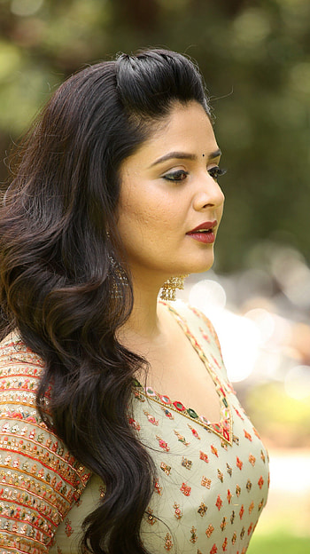 Sreemukhi, telugu actress, anchor HD phone wallpaper