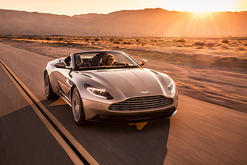 2018 Aston Martin Db11 Volante Front, aston-martin-db11-volante, aston-martin-db11, cars, 2018-cars HD wallpaper
