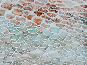 Intricate pattern of travertine formations at Egerszalók thermal springs in Hungary. HD wallpaper