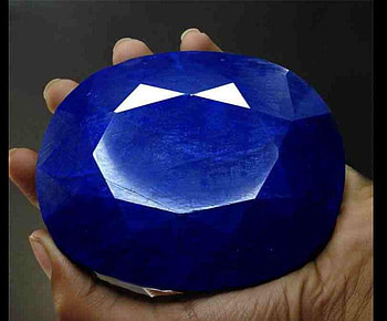 LARGE BLUE SAPPHIRE OF 5267,750cts WHAT A GEM STONE, huge blue sapphire, of 5267-750cts HD wallpaper