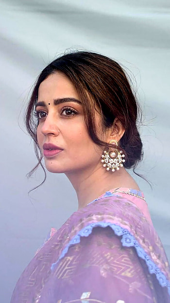 Neha pendse, marathi actress HD phone wallpaper