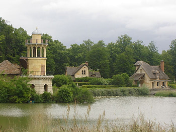 Grey Day Versailles Gardens Paris, buildings, cloudy, paris, versailles gardens, other, nature, france, water HD wallpaper
