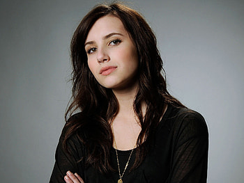 Emma Roberts Actress, emma-roberts, celebrities, girls, actress HD wallpaper