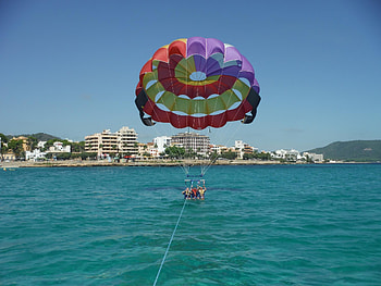 Cala Bona, Parasailing HD wallpaper