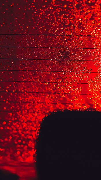 Red Light, Rain, Blurred Car, Background HD phone wallpaper