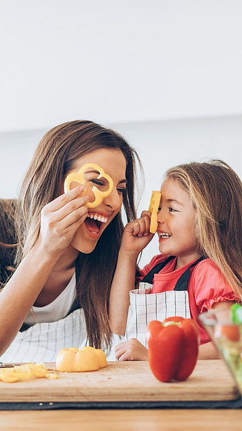 Mom And Baby, Cooking Food, cooking, food HD phone wallpaper
