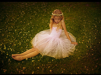 Sad ballerina, white, art, girl, ballet, sadness, little, ballerina, sad, field HD wallpaper