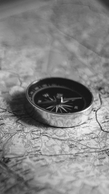 Assemblage, Black And White, Compass HD phone wallpaper