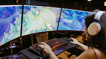 Professional gaming, Success story, Gaming career, Prime inspiration HD wallpaper