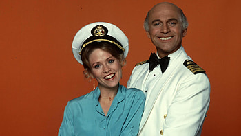 The Love Boat (2022) movie HD wallpaper