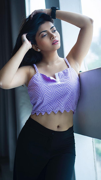 Ruchira jadav, tamil actress, fitness HD phone wallpaper