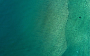 View from the top, blue, sea, summer, boat, green, texture, water HD wallpaper