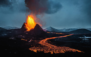 Volcanic Activities on Iceland, grey, volcano, smoke, sky, fire HD wallpaper