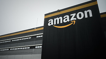 Amazon Luft offensive, Aktie im Sinkflug HD wallpaper